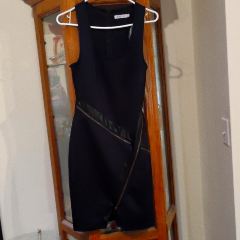 JustFab black sleeveless sheath dress with zippers Medium
